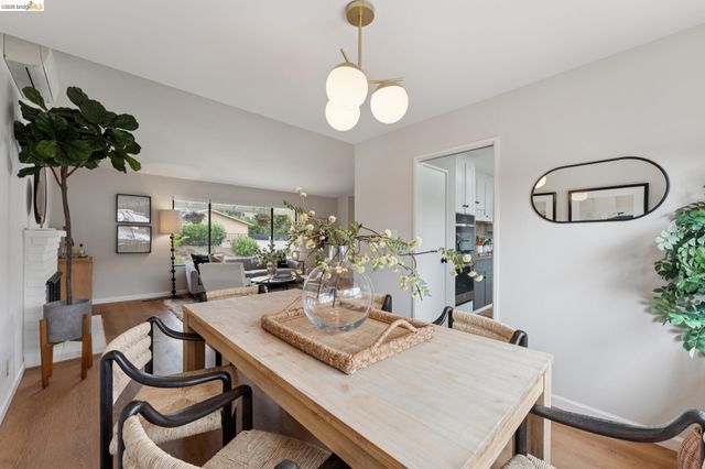 5200 Pinecrest Drive, Oakland, CA 94605