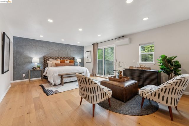 5200 Pinecrest Drive, Oakland, CA 94605