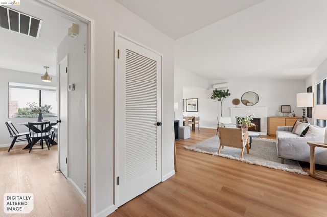 5200 Pinecrest Drive, Oakland, CA 94605