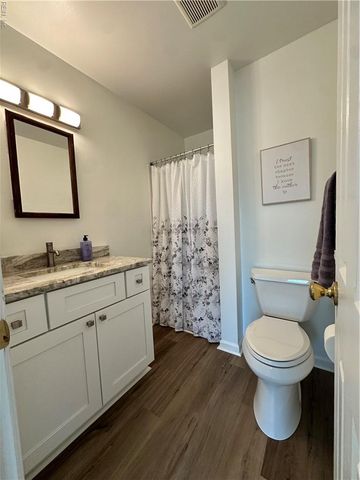 28 St Johns DR, Hampton, VA 23666