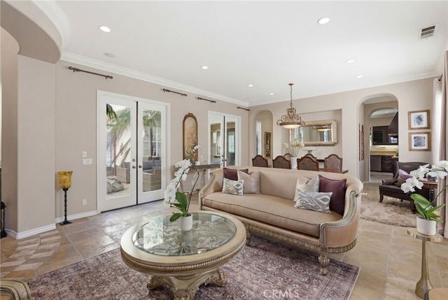 6 Los Olivos, Irvine, CA 92602