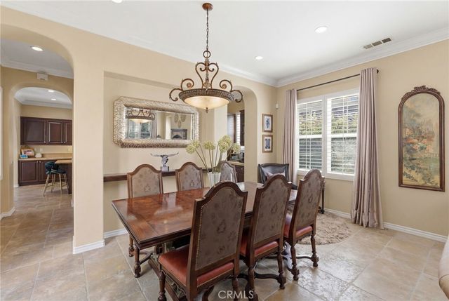 6 Los Olivos, Irvine, CA 92602