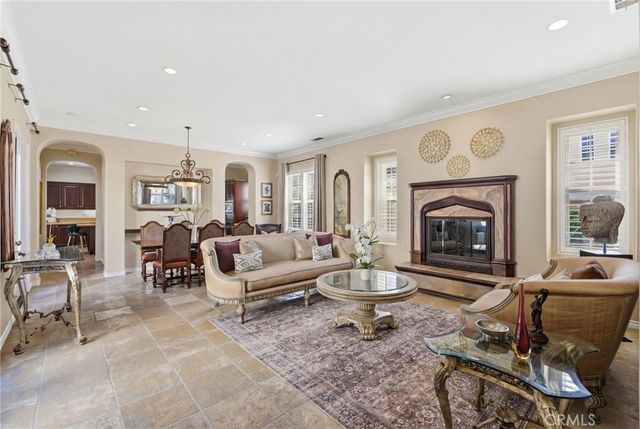 6 Los Olivos, Irvine, CA 92602