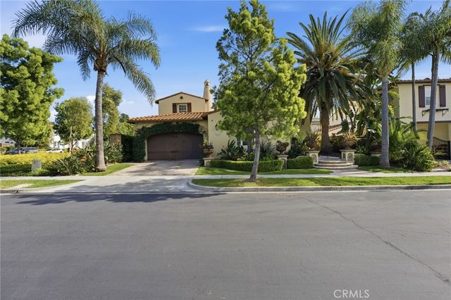 6 Los Olivos, Irvine, CA 92602