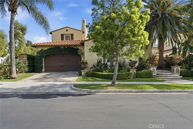 6 Los Olivos, Irvine, CA 92602