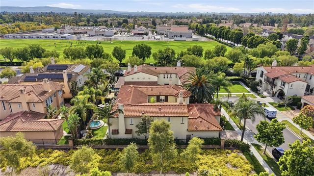 6 Los Olivos, Irvine, CA 92602