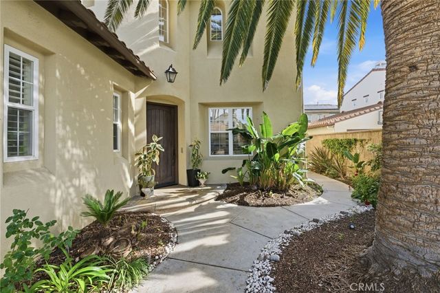6 Los Olivos, Irvine, CA 92602