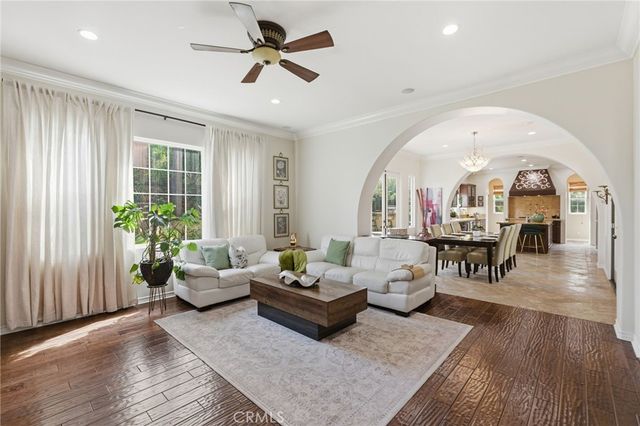 6 Los Olivos, Irvine, CA 92602