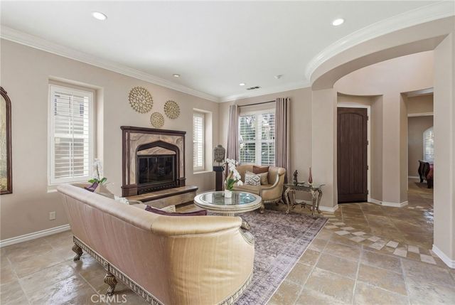 6 Los Olivos, Irvine, CA 92602