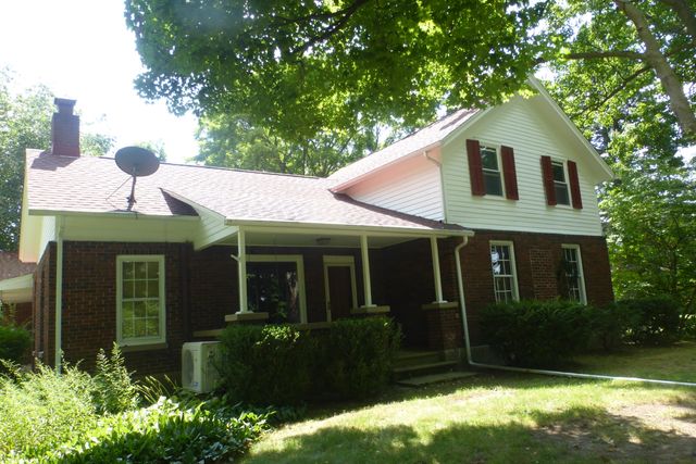 2710 W Winn Road, Niles, MI 49120