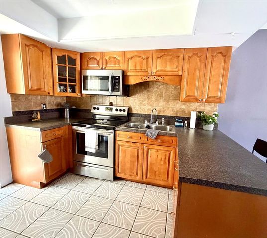 68 S MARBRISA WAY, Kissimmee, FL 34743