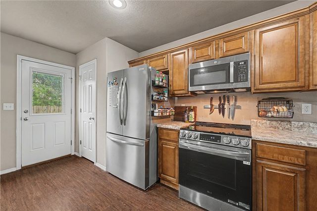 280 Glory Lane, Springdale, AR 72764