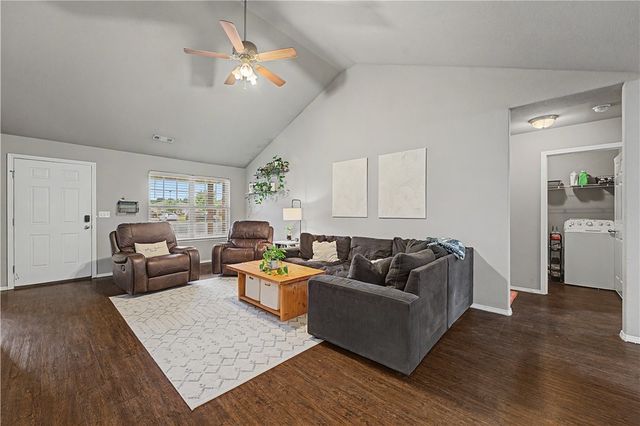 280 Glory Lane, Springdale, AR 72764