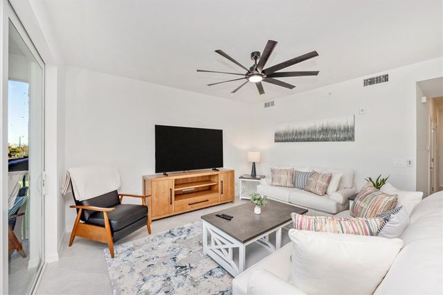 17625 OPAL SAND DRIVE 207, Venice, FL 34293