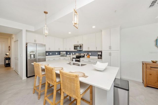 17625 OPAL SAND DRIVE 207, Venice, FL 34293