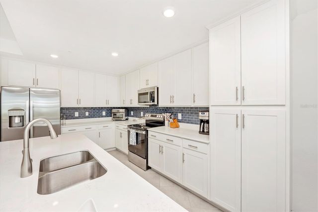 17625 OPAL SAND DRIVE 207, Venice, FL 34293