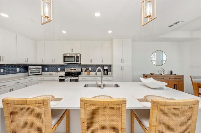 17625 OPAL SAND DRIVE 207, Venice, FL 34293