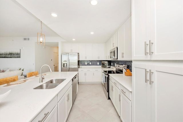 17625 OPAL SAND DRIVE 207, Venice, FL 34293