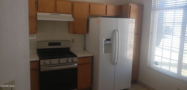 3808 Hatcher Place, Rosamond, CA 93560