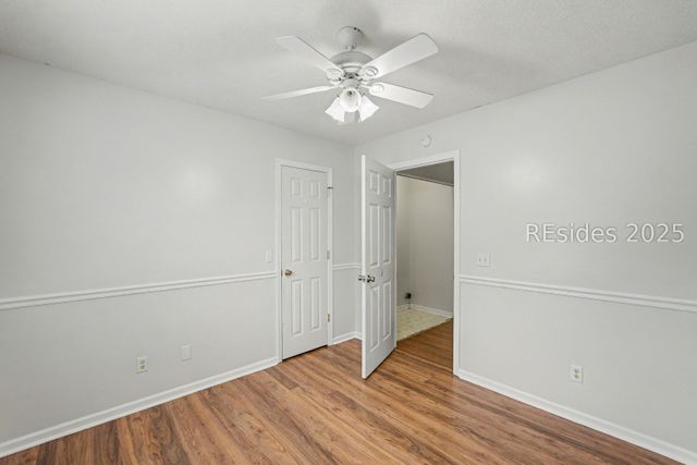 4 Shiney Leaf Ct, Ladys Island, SC 29907