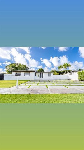 7884 NW 175th St, Hialeah, FL 33015