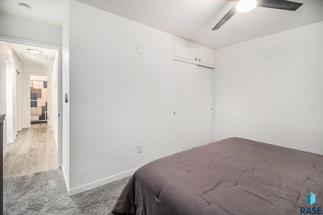 1301 S Gary Dr Drive, Sioux Falls, SD 57103