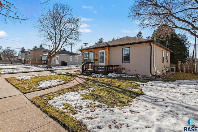 1301 S Gary Dr Drive, Sioux Falls, SD 57103