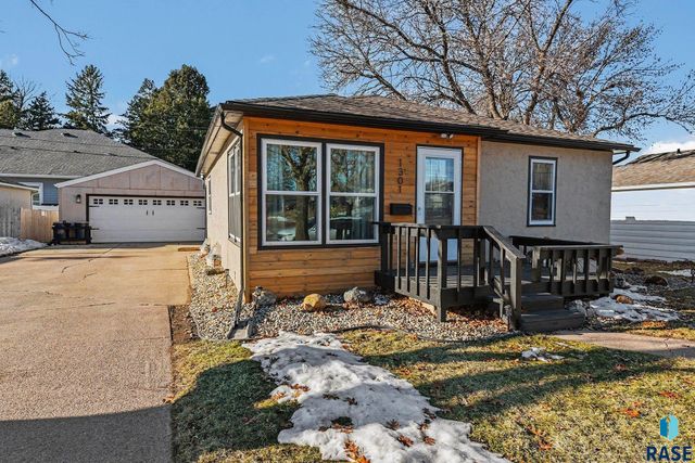 1301 S Gary Dr Drive, Sioux Falls, SD 57103