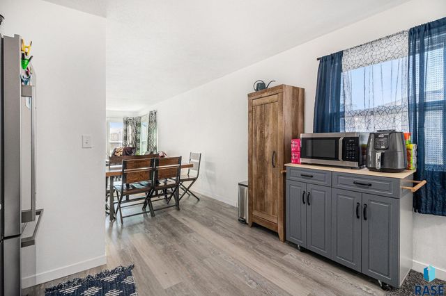 1301 S Gary Dr Drive, Sioux Falls, SD 57103