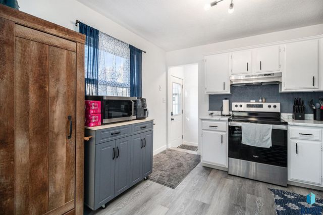 1301 S Gary Dr Drive, Sioux Falls, SD 57103