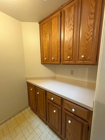 1829 Oak Leaf Dr, Modesto, CA 95354