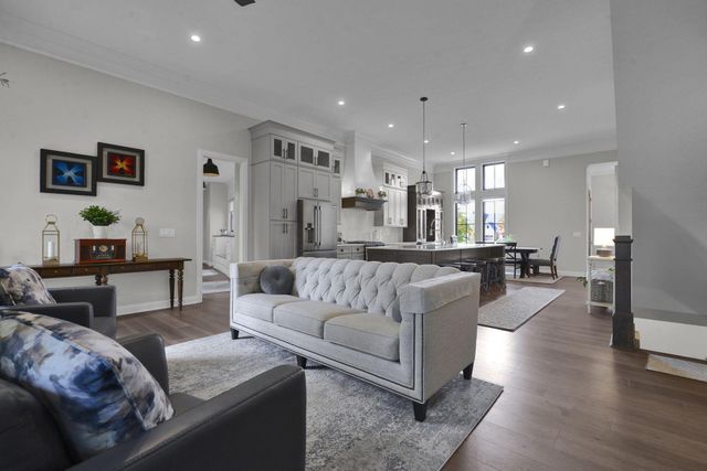 170 Barrington Place, Powell, OH 43065