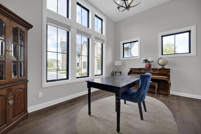 170 Barrington Place, Powell, OH 43065