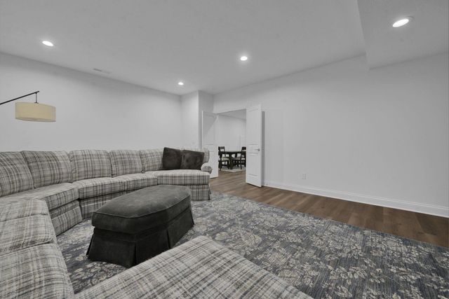 170 Barrington Place, Powell, OH 43065