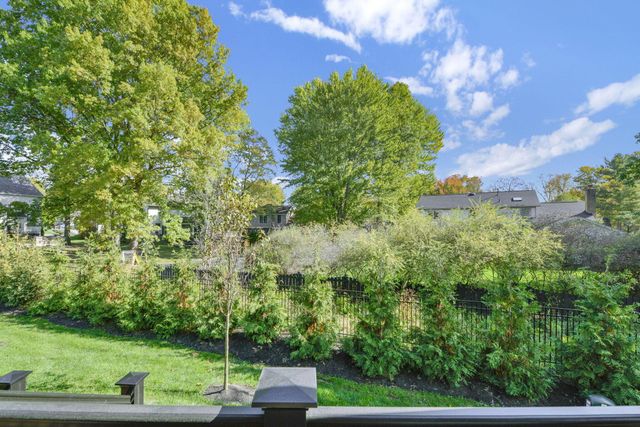 170 Barrington Place, Powell, OH 43065