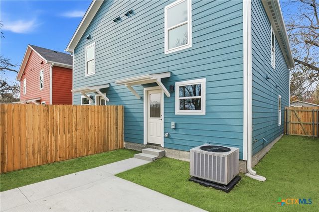 905 S Martin Luther King Jr Drive A&B, Temple, TX 76504