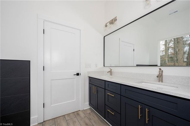 167 Windy Pointe Court, Lexington, NC 27295