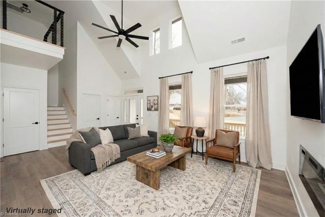 167 Windy Pointe Court, Lexington, NC 27295