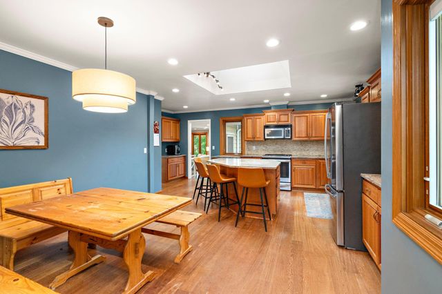 13412 Tudor Road, Hopkins, MN 55305