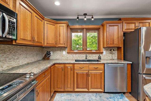 13412 Tudor Road, Hopkins, MN 55305