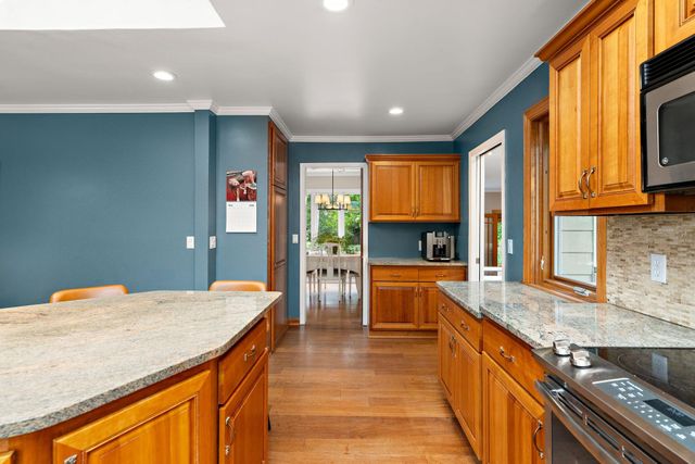 13412 Tudor Road, Hopkins, MN 55305