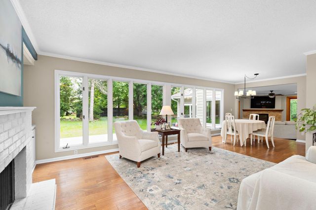 13412 Tudor Road, Hopkins, MN 55305