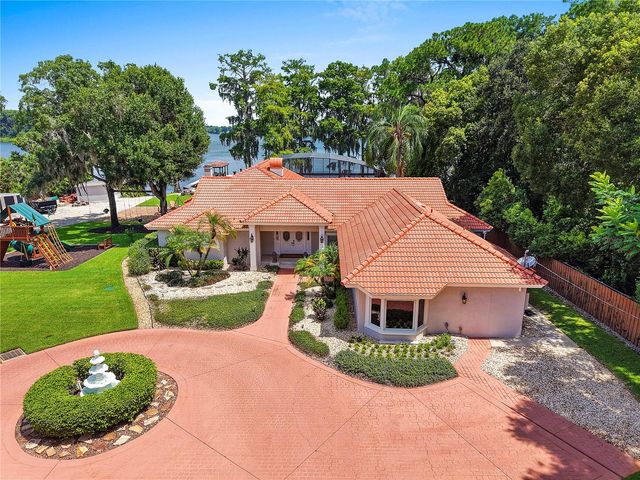 2622 LAKE HOWELL LANE, Winter Park, FL 32792