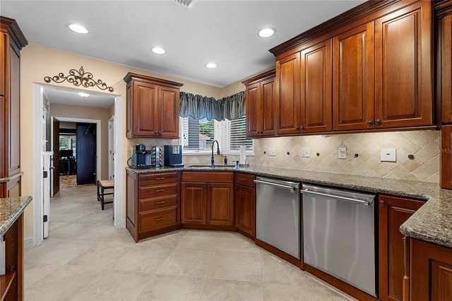 2622 LAKE HOWELL LANE, Winter Park, FL 32792