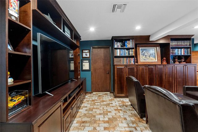 2622 LAKE HOWELL LANE, Winter Park, FL 32792