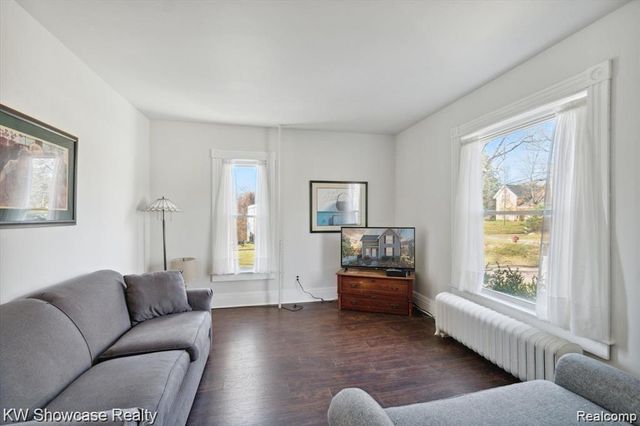 1716 E WARDLOW Road, Highland, MI 48356