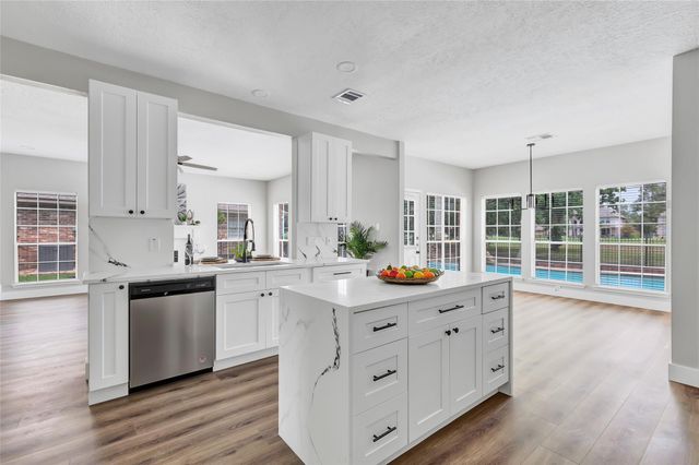 8602 Malardcrest Drive, Humble, TX 77346