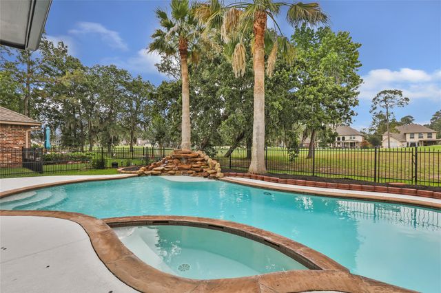 8602 Malardcrest Drive, Humble, TX 77346