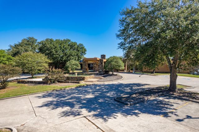 8602 Malardcrest Drive, Humble, TX 77346