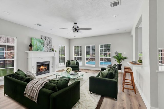 8602 Malardcrest Drive, Humble, TX 77346